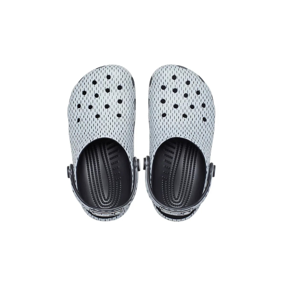 crocs-gallery-color:black; color:Black; alt:ALT120; file:212927_001-ALT120