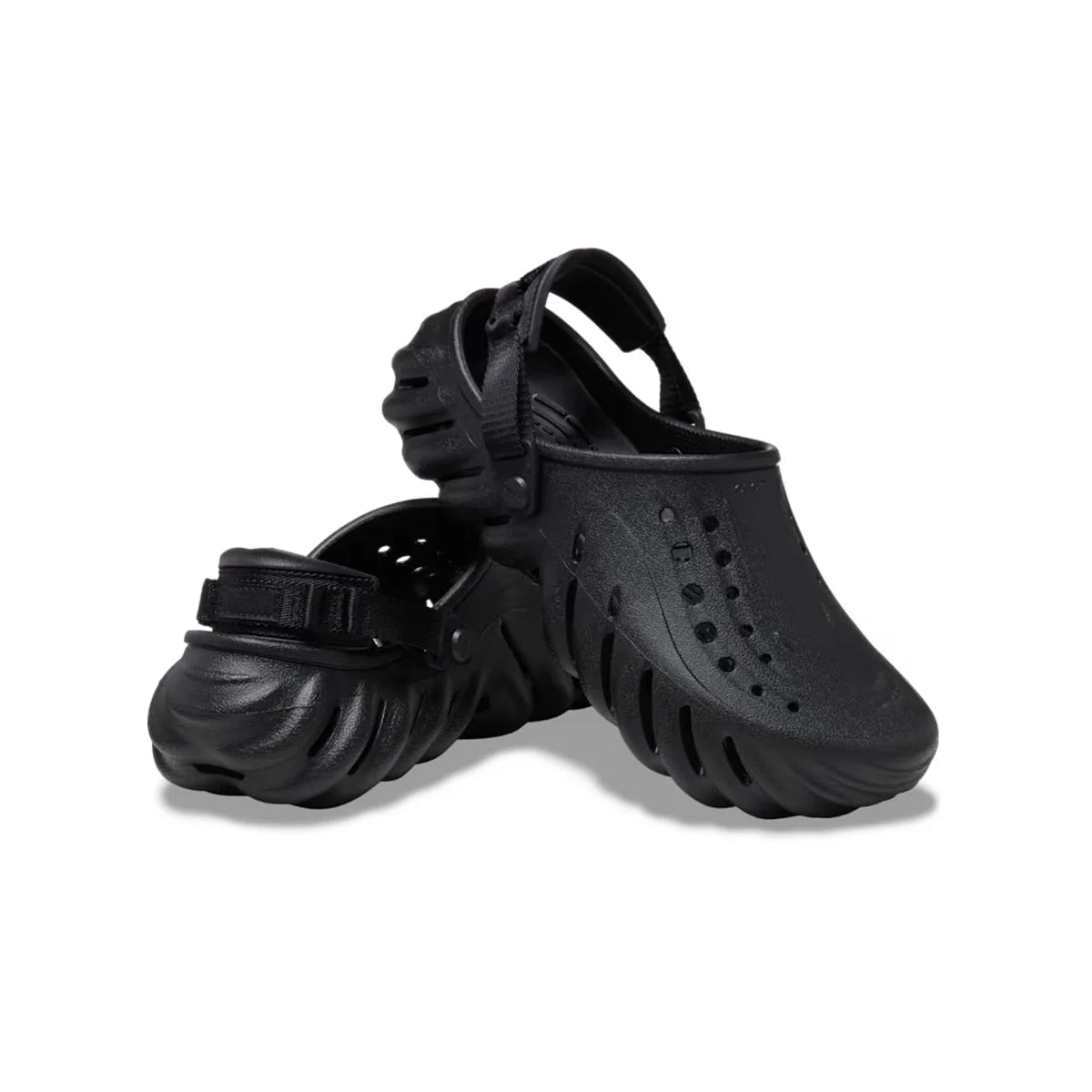 crocs-gallery-color:black; color:Black; alt:ALT110; file:207937_001-ALT110