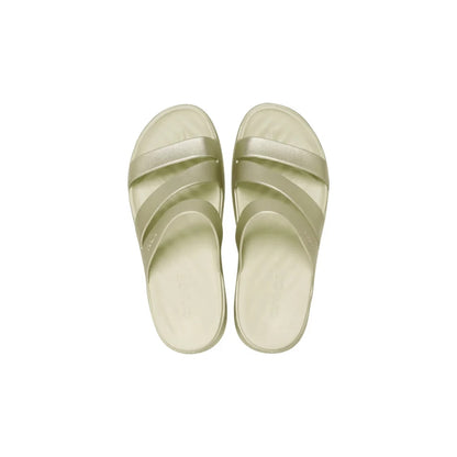 crocs-gallery-color:champagne metallic; color:Champagne Metallic; alt:ALT120; file:211659_9JU-ALT120
