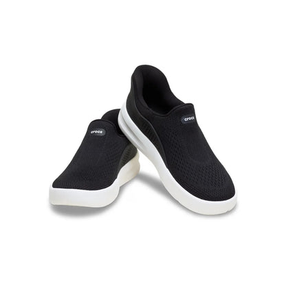 crocs-gallery-color:black; color:Black; alt:ALT110; file:211385_001-ALT110