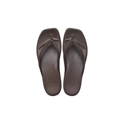 crocs-gallery-color:coffee; color:Coffee; alt:ALT100; file:211435_21Q-ALT100