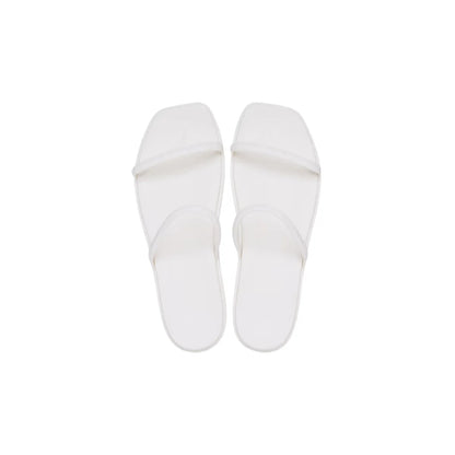 crocs-gallery-color:chalk; color:Chalk; alt:ALT120; file:209795_0WV-ALT120